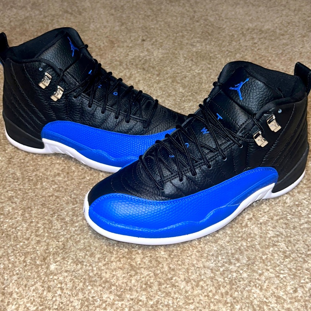 Retro 12 "Hyper Royal"